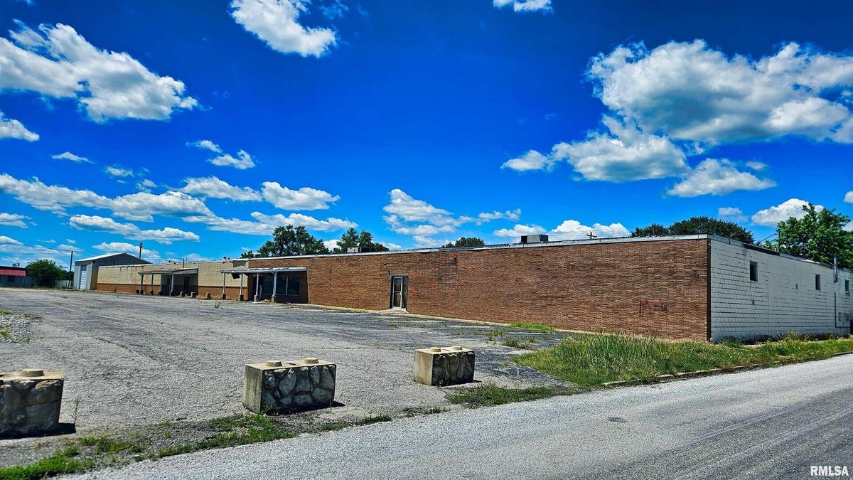 536 State Highway 146 Highway, Mcclure, IL 62957