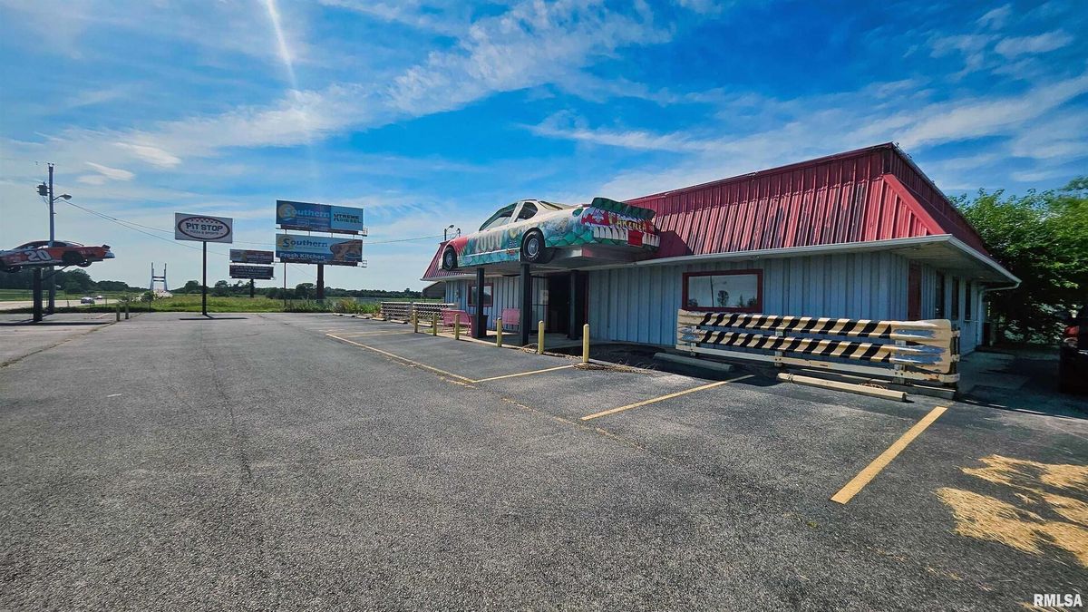 592 State Highway 146 Highway, Mcclure, IL 62957