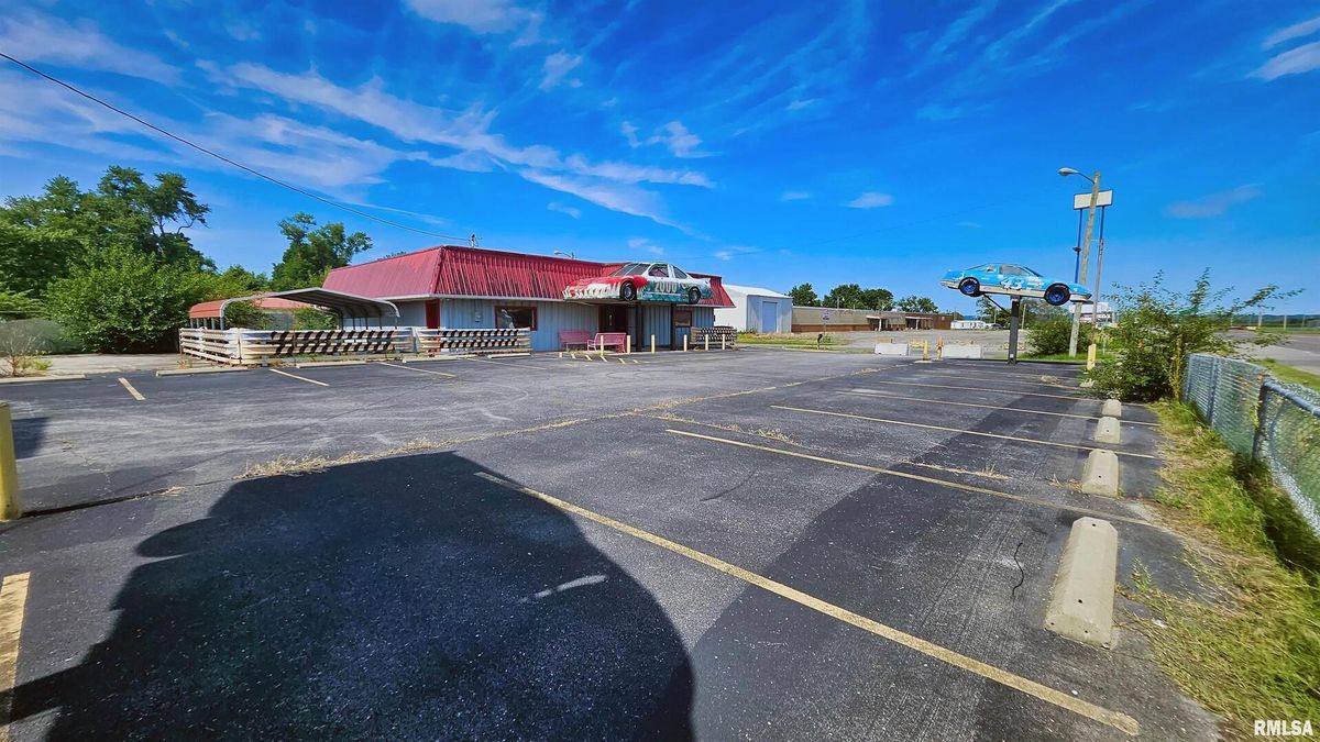 592 State Highway 146 Highway, Mcclure, IL 62957