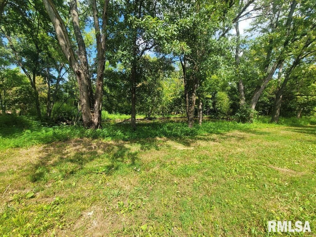000 N Hirons Street, Waltonville, IL 62894