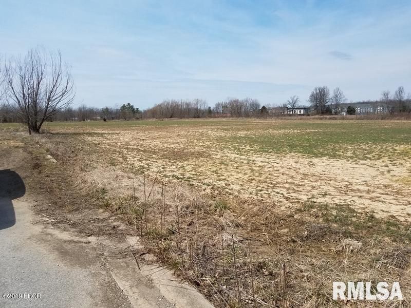 000 Business Drive — Carbondale, IL 62901