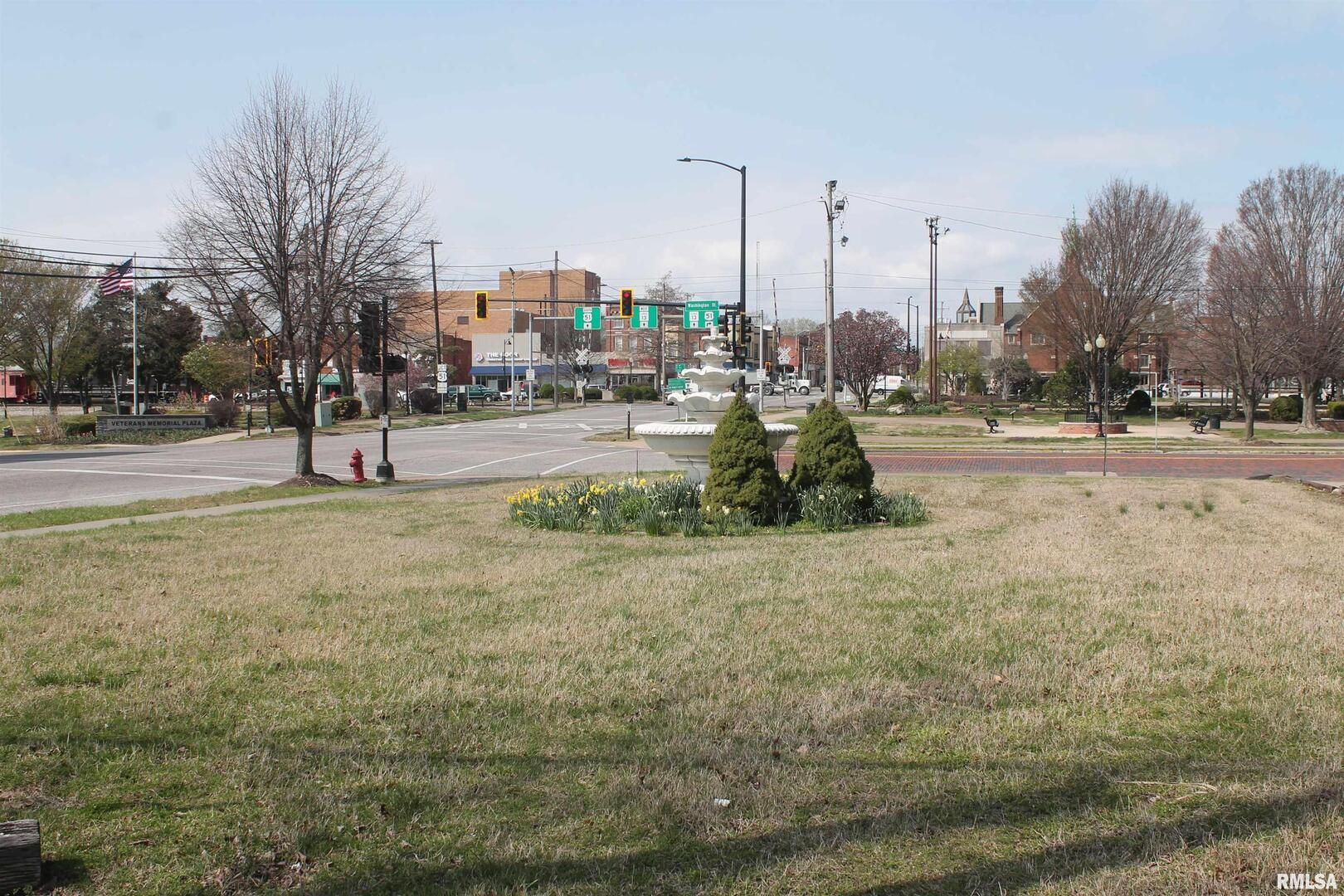 000 N WASHINGTON Street — Carbondale, IL 62901