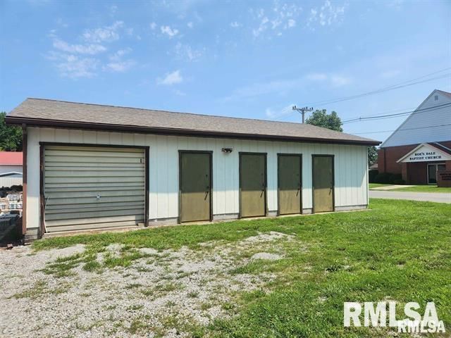 309 S Beaucoup Street — Pinckneyville, IL 62274