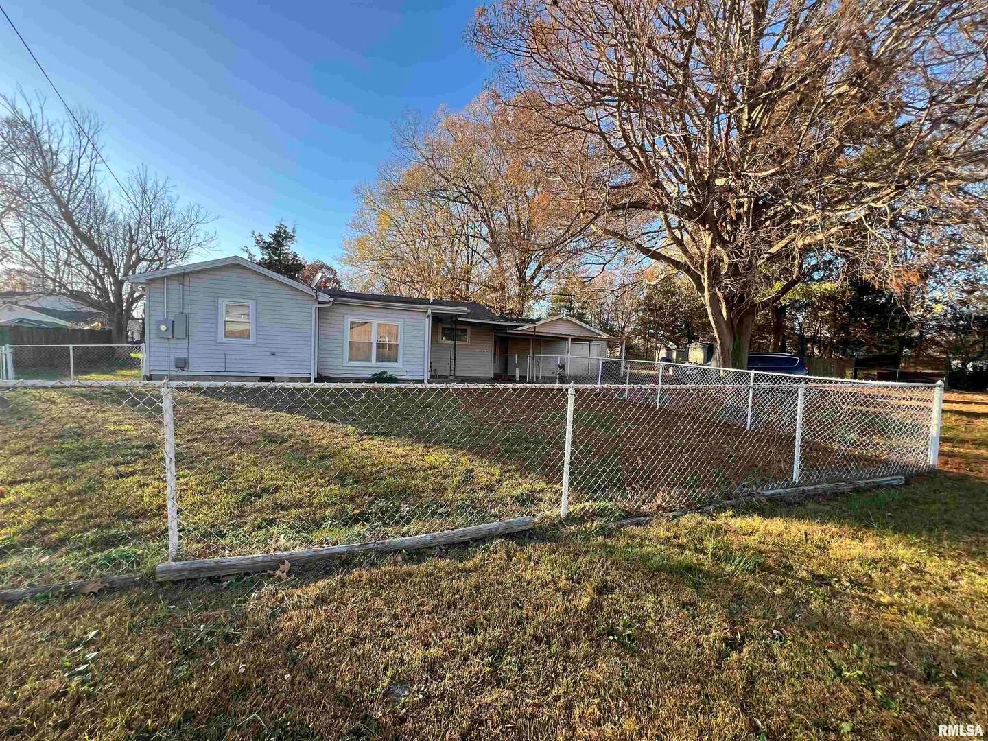 202 S ELM Street — Cambria, IL 62915