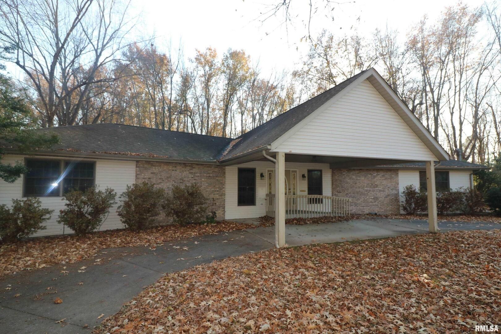 200 E Diaz Street — Herrin, IL 62948