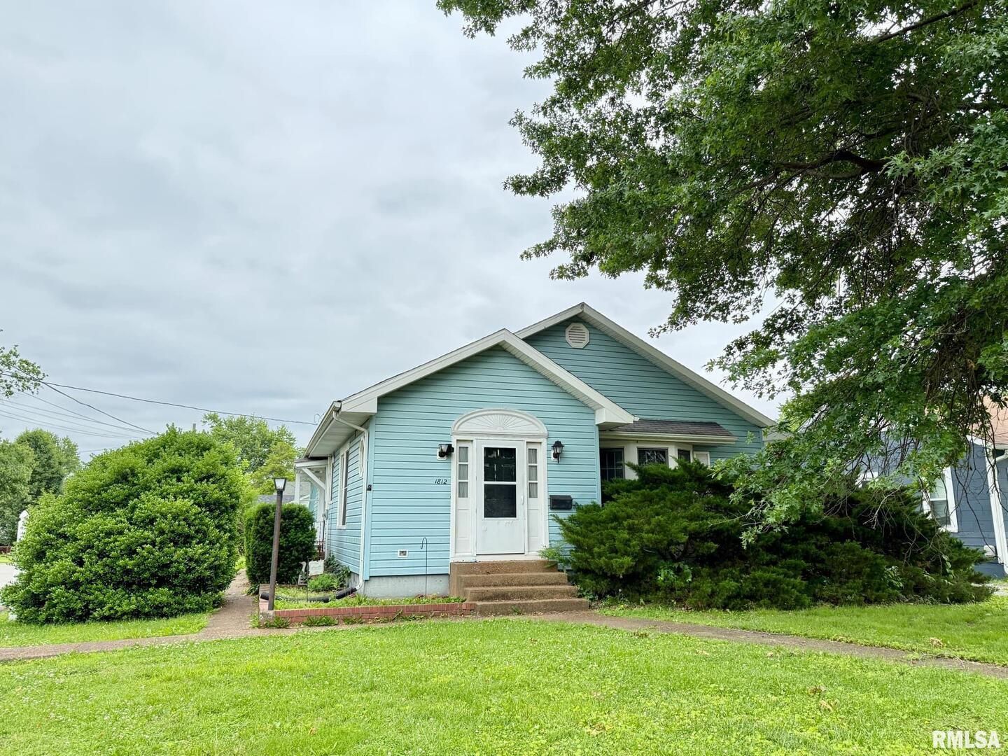 1812 North Avenue — Metropolis, IL 62960