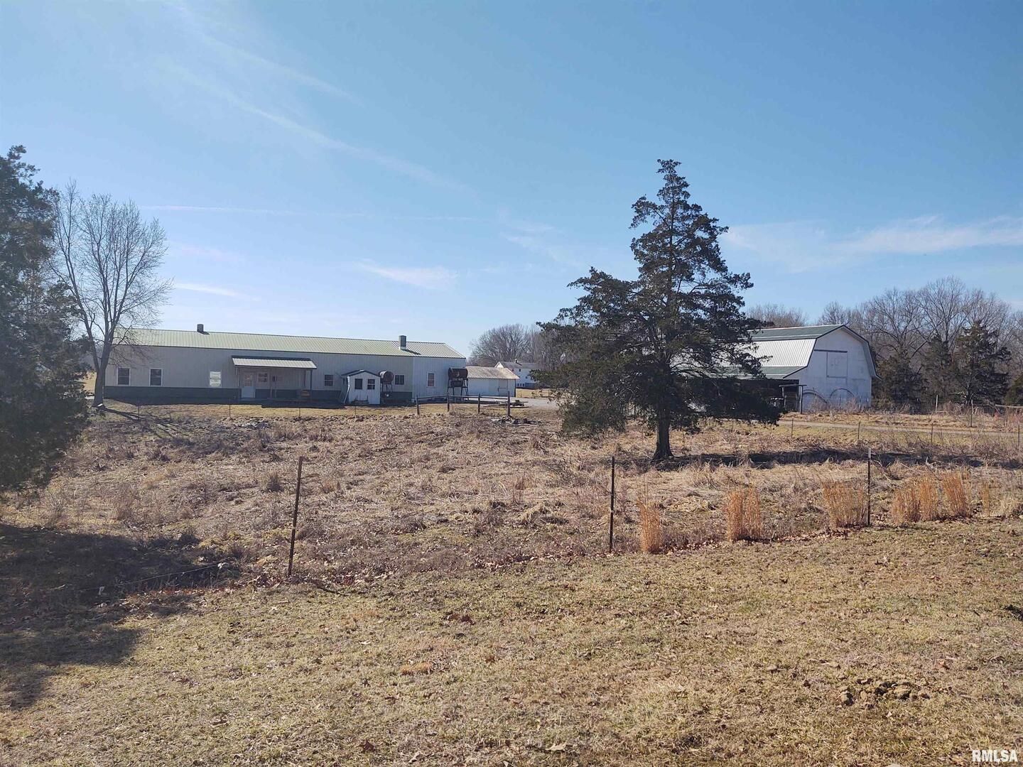 425 PIONEER Lane — Vienna, IL 62995