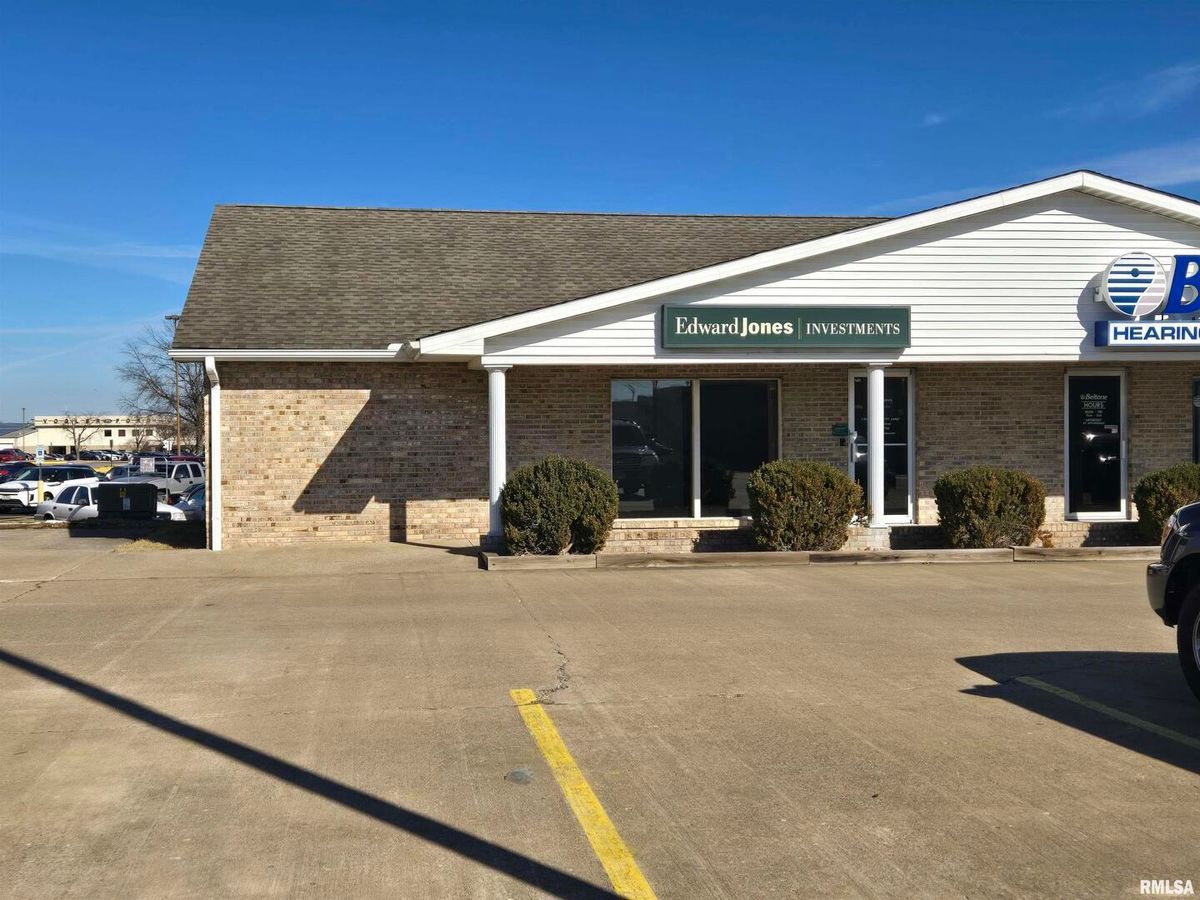 1130 MAIN Street, Carbondale, IL 62901