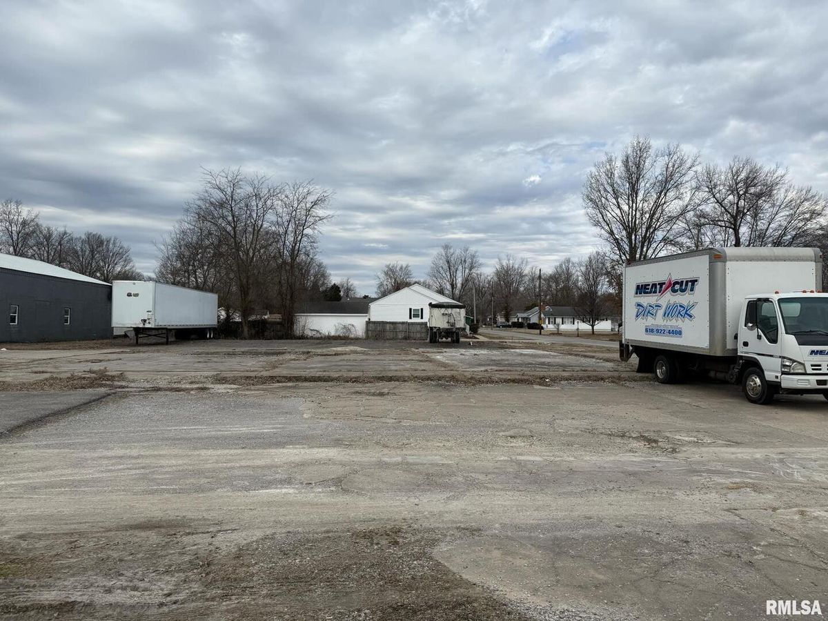 1200 COURT Street, Marion, IL 62959