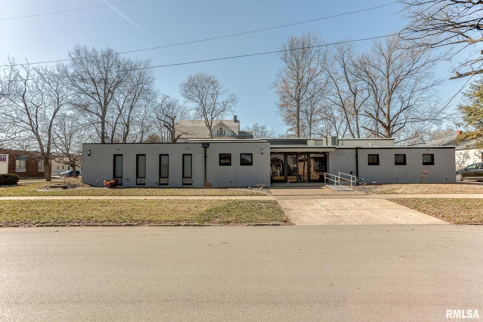 104 N PINE Street — Centralia, IL 62801