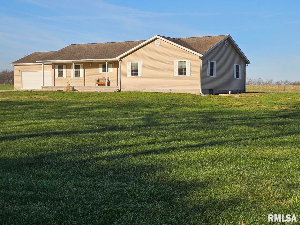 10457 Puckett Lane, Mt Vernon, IL 62864