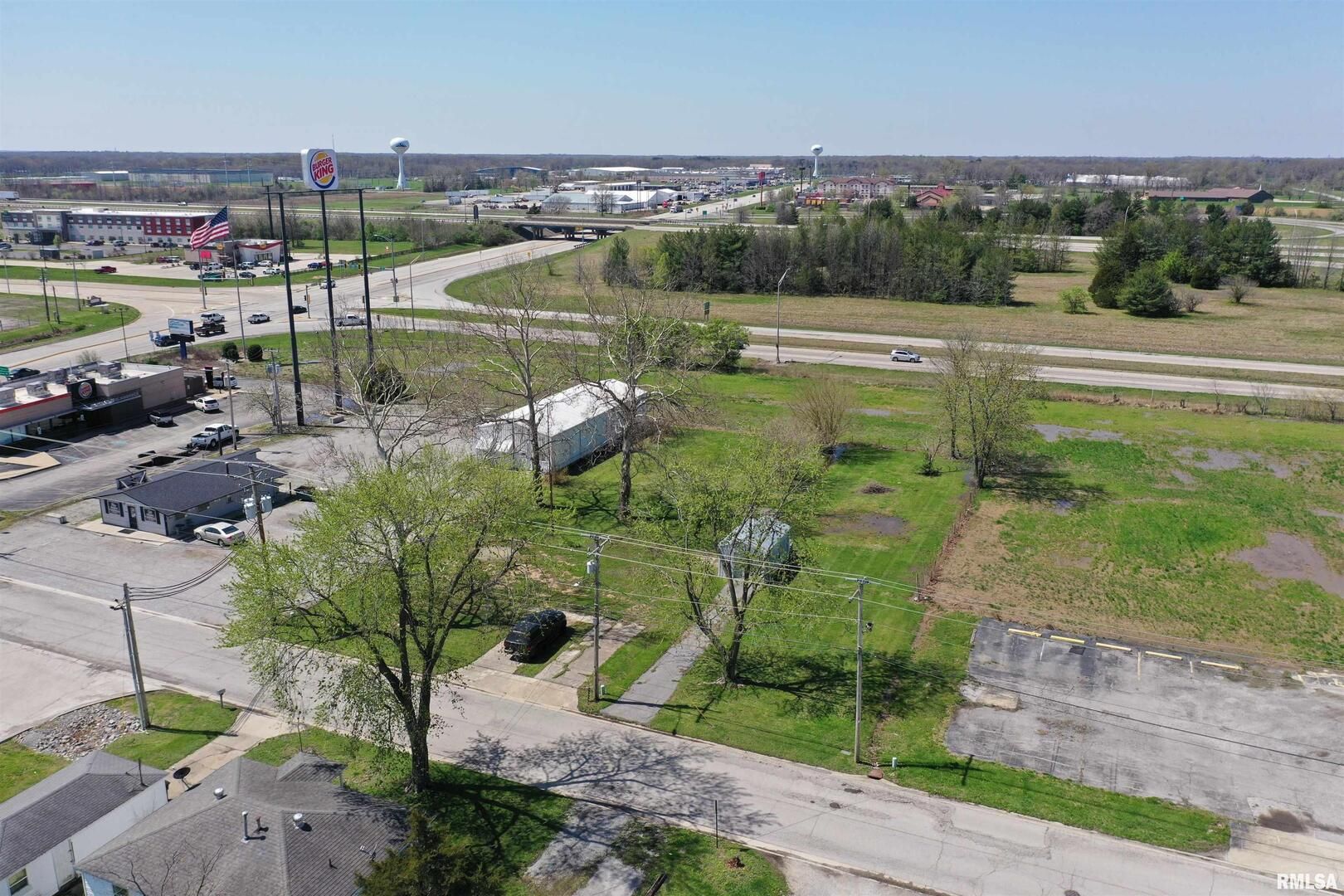 109 N MISSOURI Avenue — Salem, IL 62881