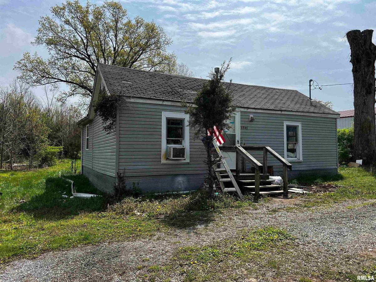 6846 1ST Street, Logan, IL 62856