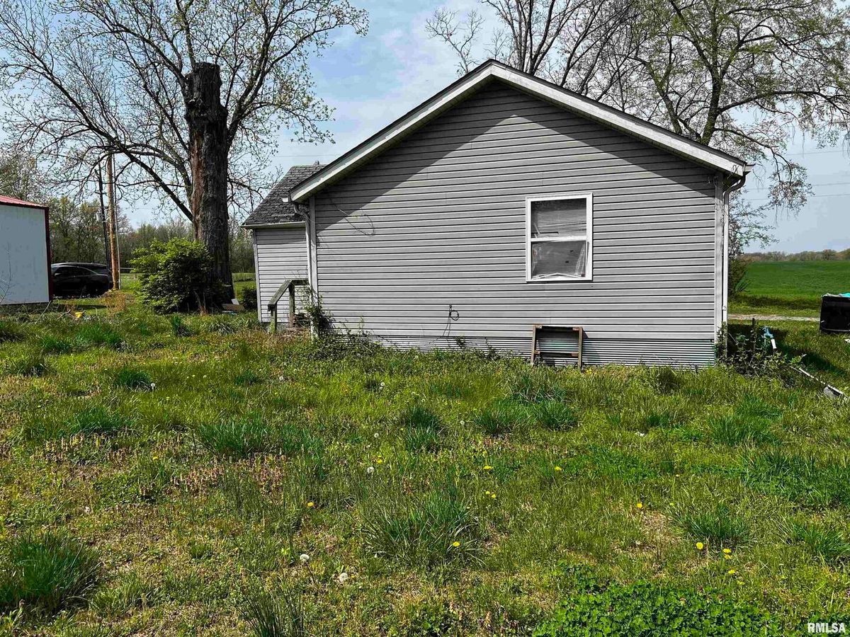 6846 E 1ST Street, Logan, IL 62856