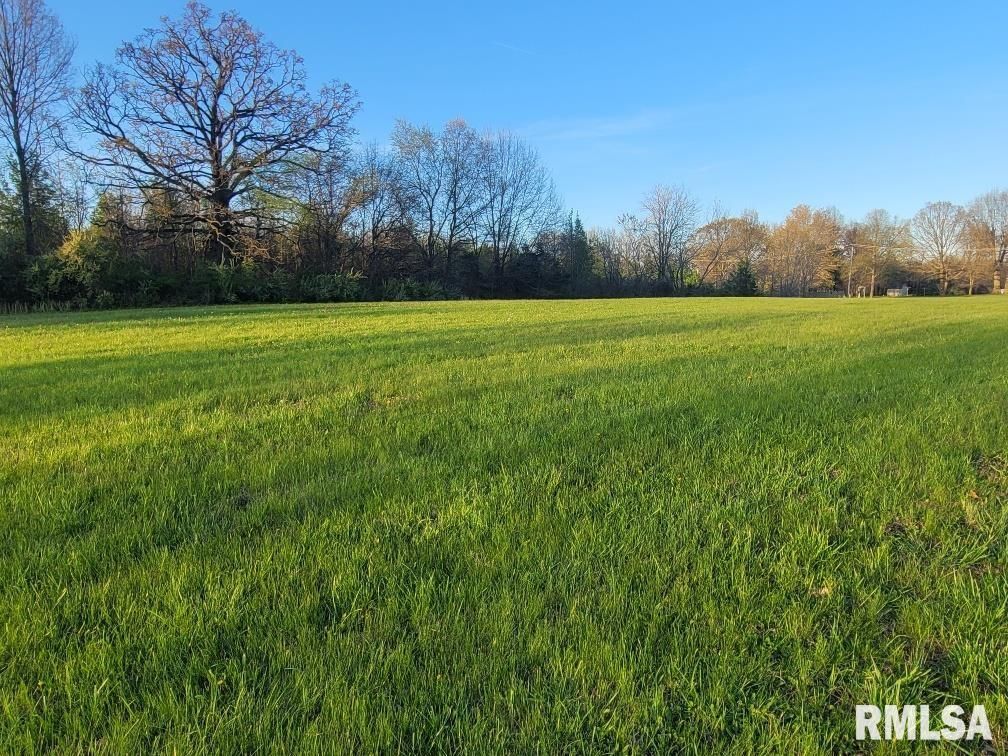 000 E MAPLE Street — Mcleansboro, IL 62859