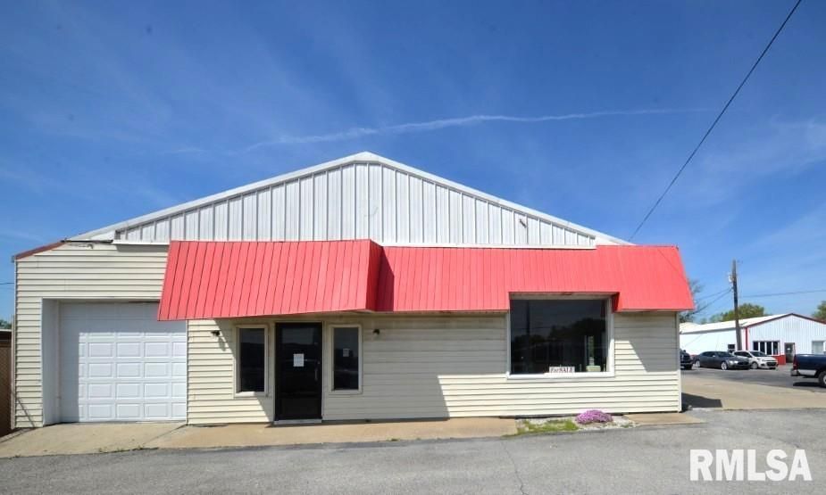4706 & 4708 BROADWAY Street — Mt Vernon, IL 62864