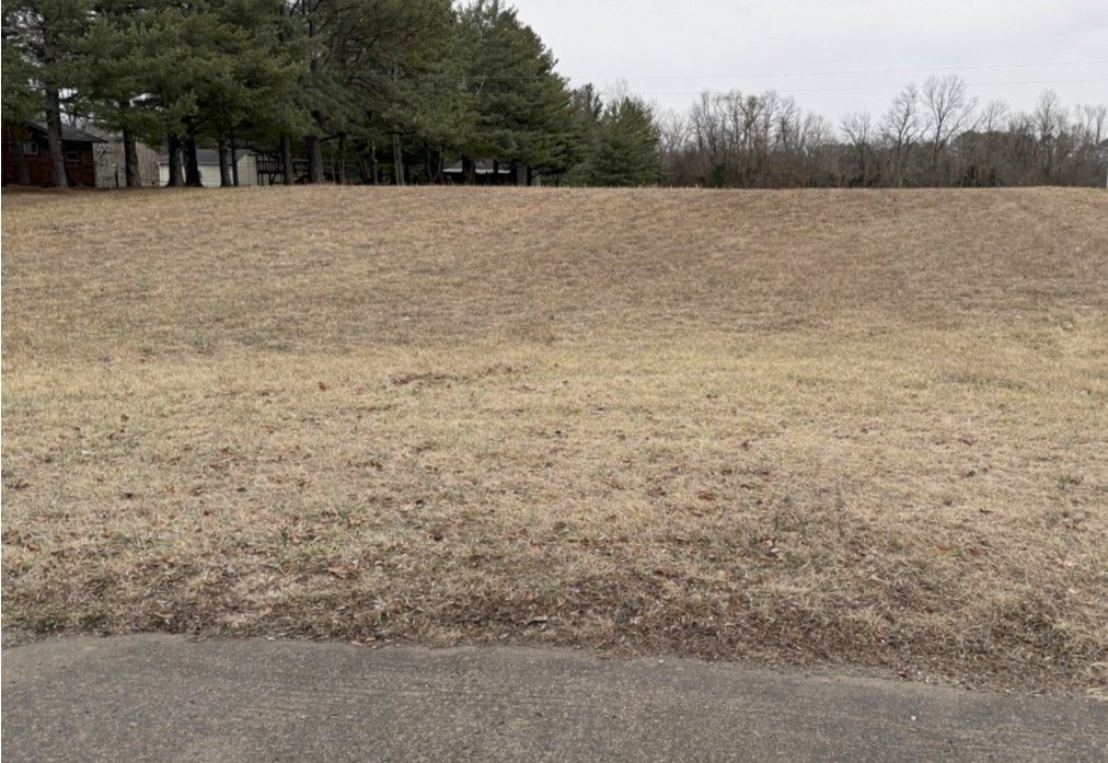 2019 MAIN Street, Salem, IL 62881