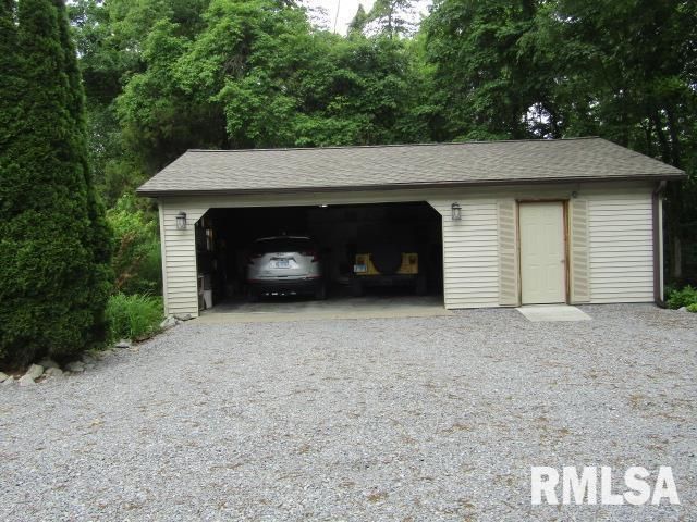 72 Shewmaker Road, Cave In Rock, IL 62919