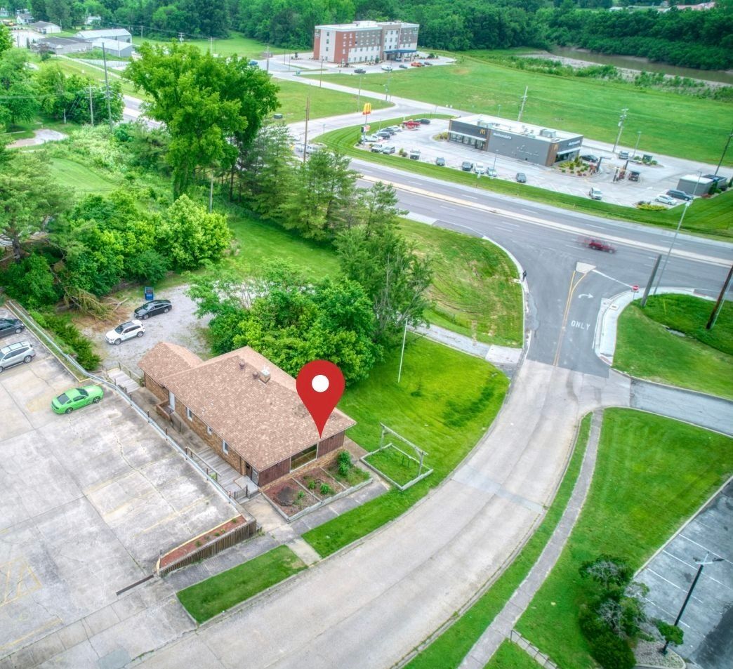 330 NORTH Street — Murphysboro, IL 62966