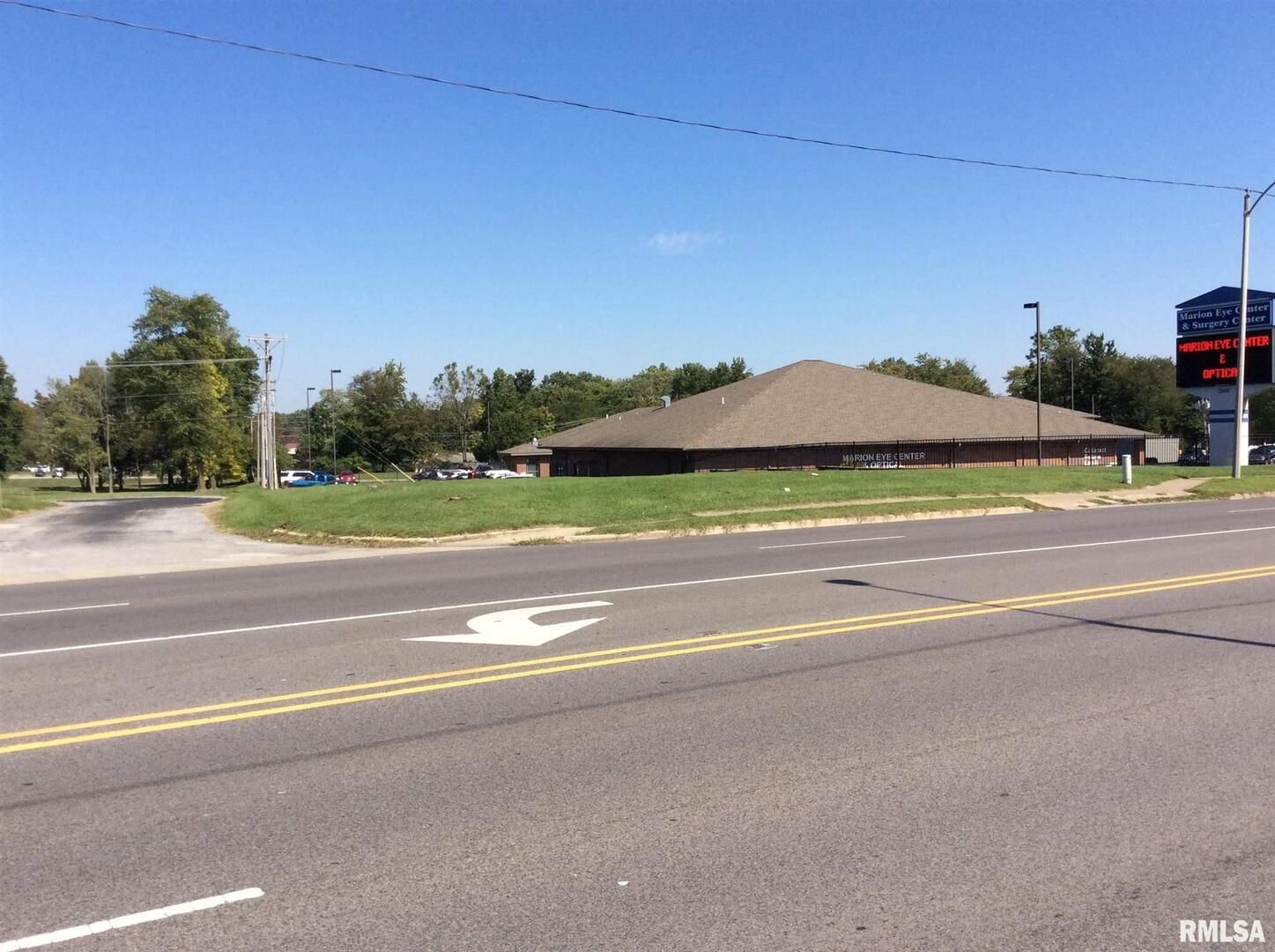 2906 BROADWAY — Mt Vernon, IL 62864