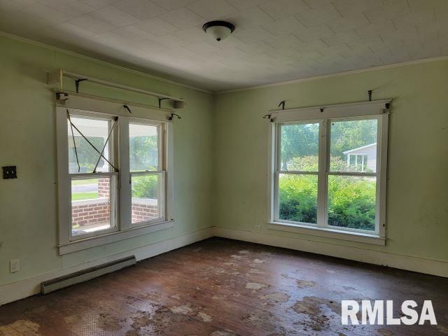 501 S DEAN Street, Royalton, IL 62983