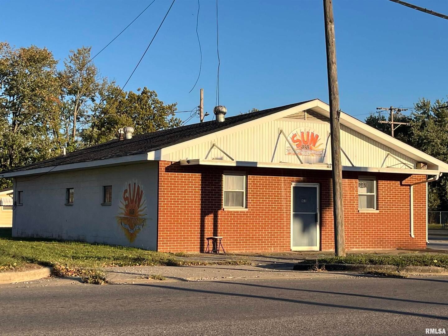 102 N 1ST Street — Vienna, IL 62995