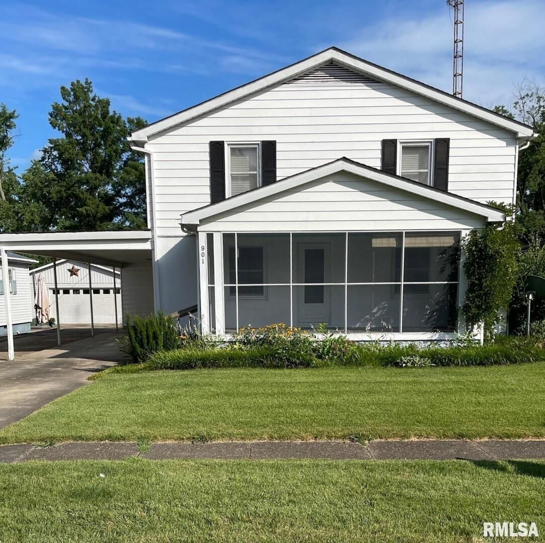 901 W ELM Street — Carmi, IL 62821