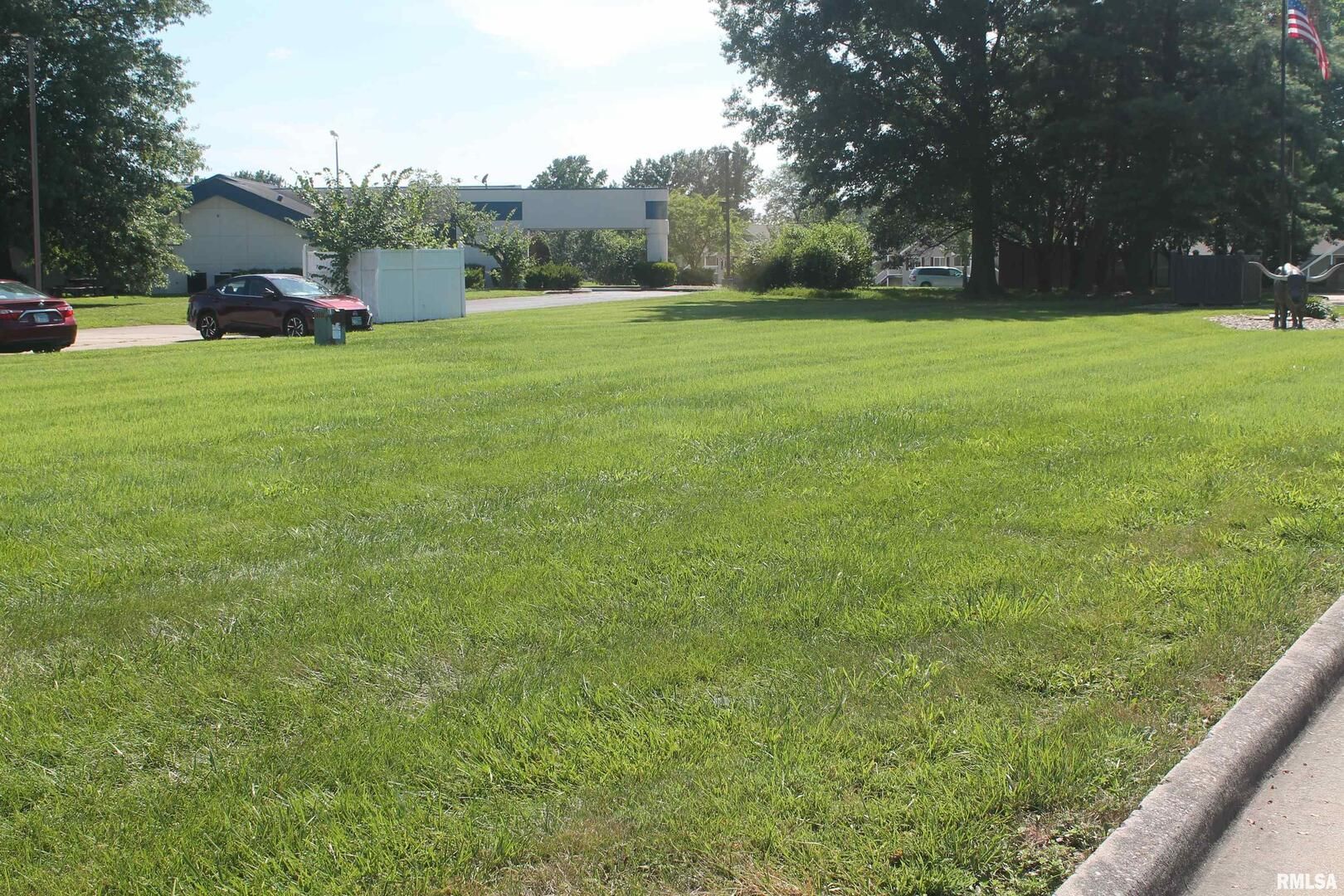 1160A CEDAR Court — Carbondale, IL 62901