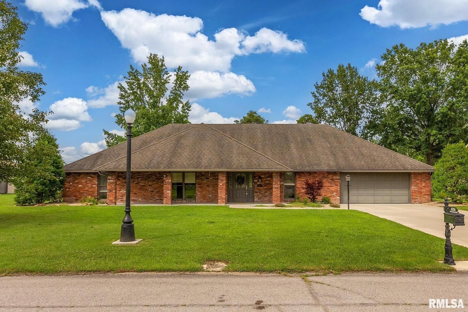 1605 S Eugene Lane — Marion, IL 62959