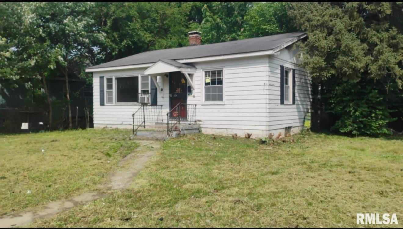 800 N 39TH Street — East St. Louis, IL 62205