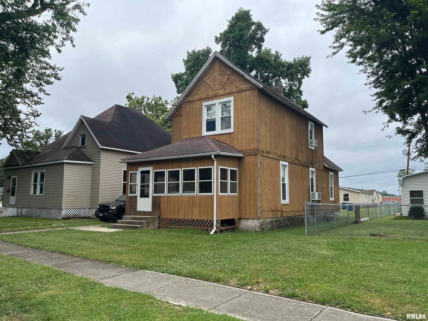 404 N BEECH Street — Centralia, IL 62801