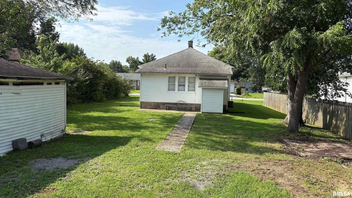 306 PLUM Street, Percy, IL 62272