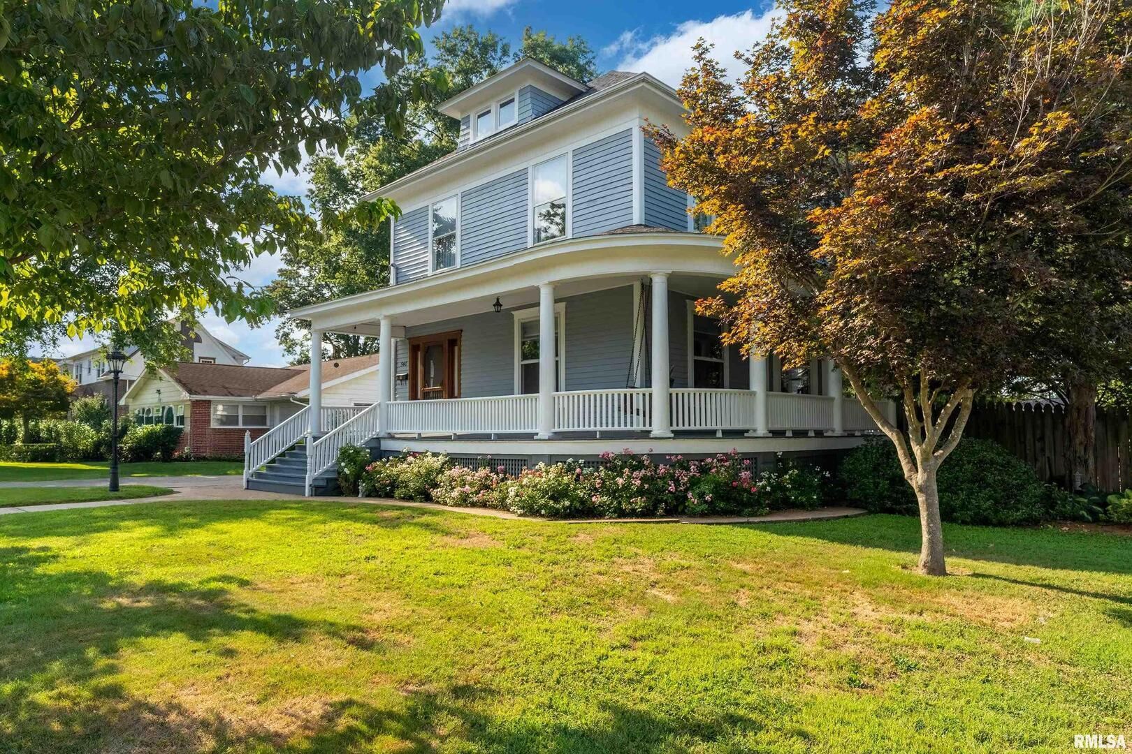 540 E MAIN Street — Duquoin, IL 62832