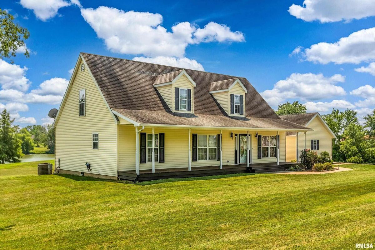 22 SMITH Road, Nashville, IL 62263