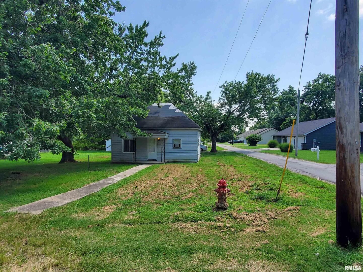 519 NEVADA Street — Carterville, IL 62918