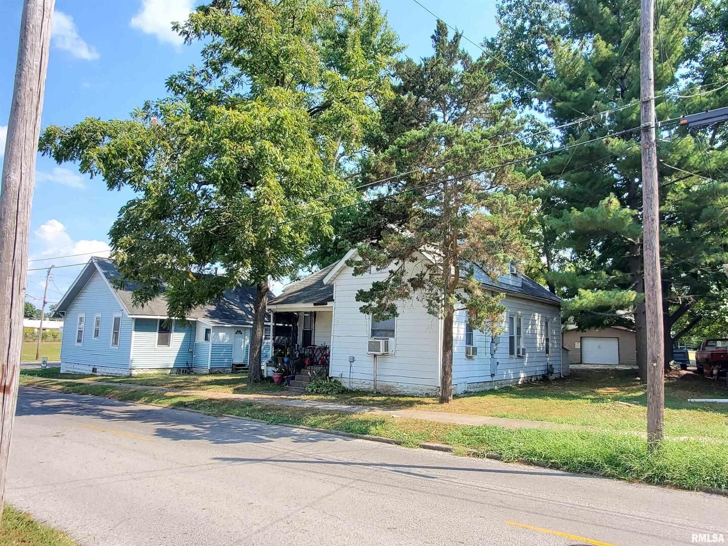 303 W SYCAMORE Street — Carbondale, IL 62901
