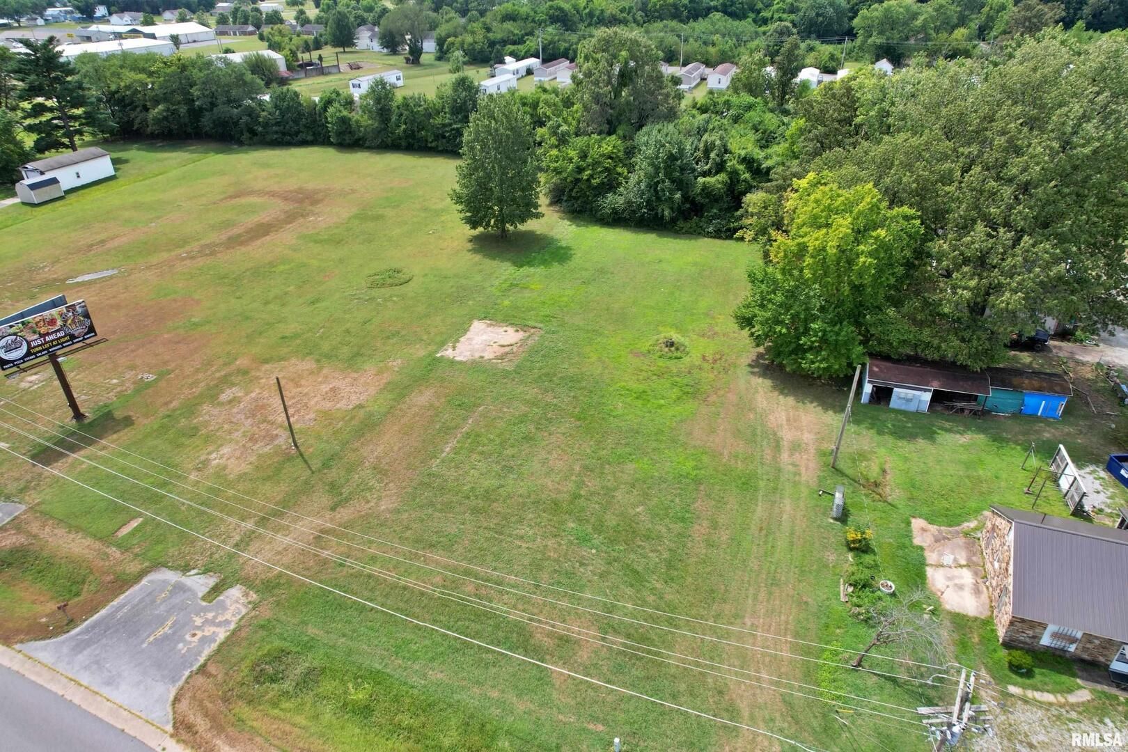 1525 E 5TH Street — Metropolis, IL 62960