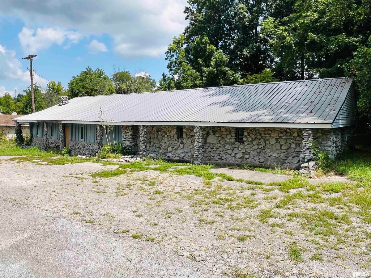 366 IL-1 Route N, Cave In Rock, IL 62919