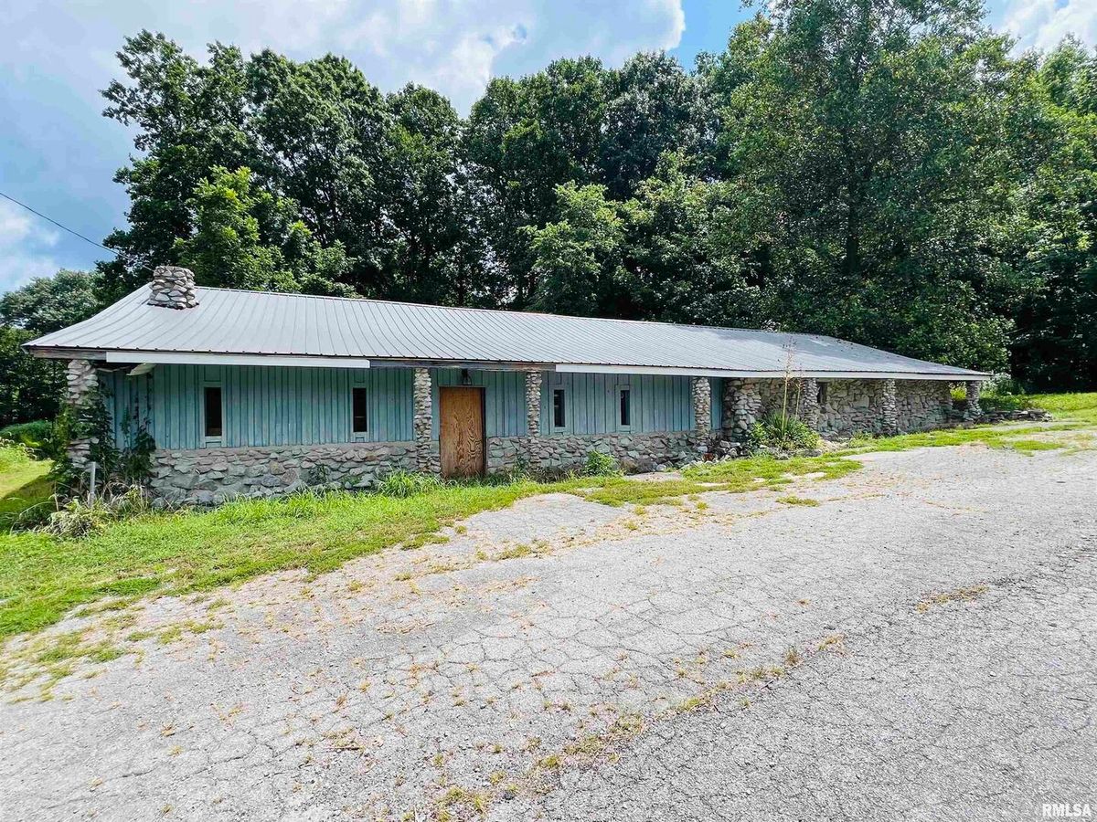 366 IL-1 Route, Cave In Rock, IL 62919