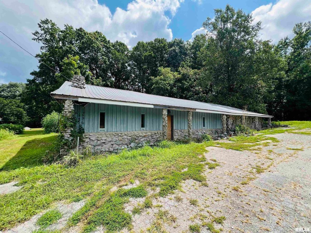 366 IL-1 Route N, Cave In Rock, IL 62919