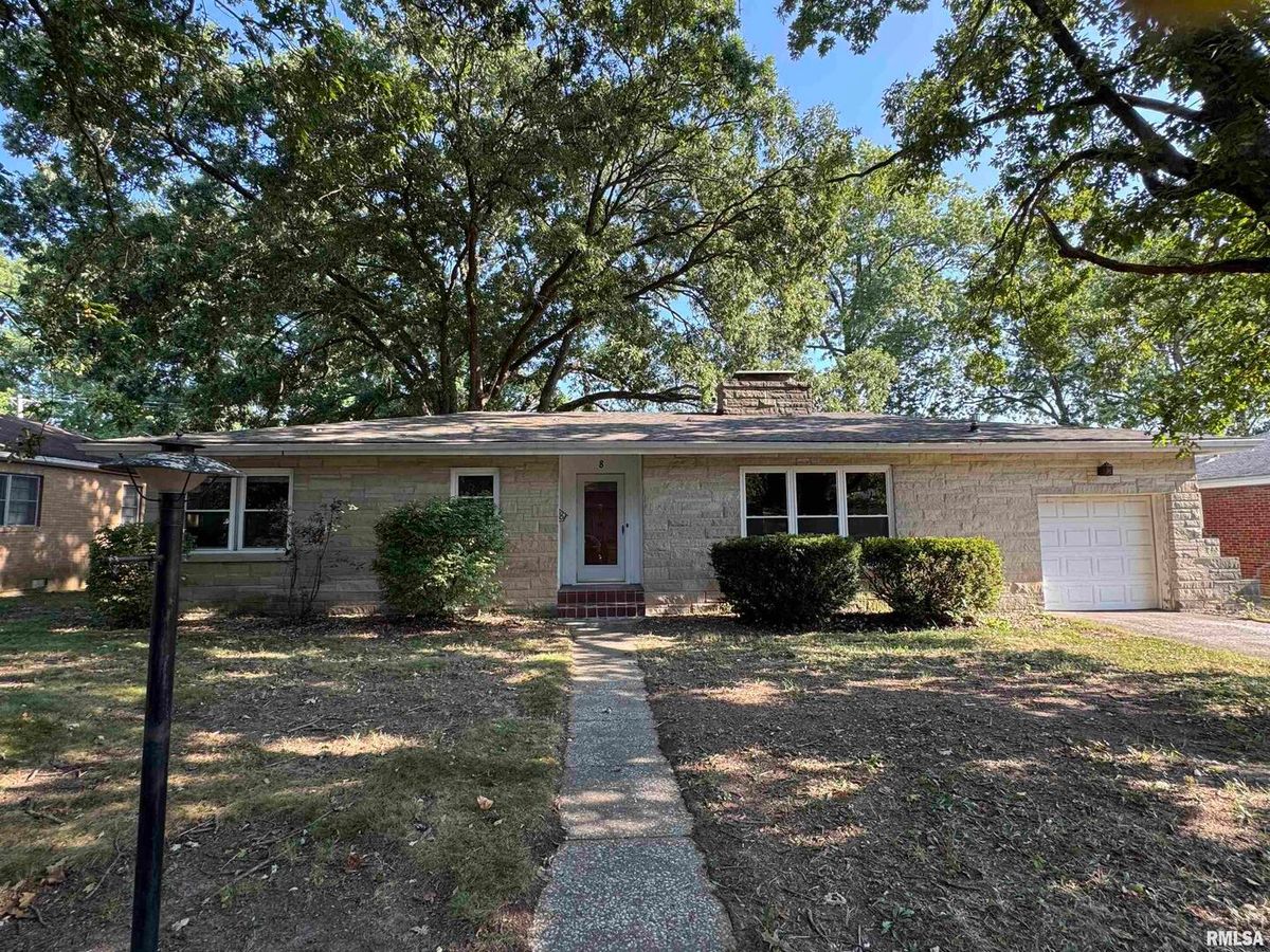 8 NORTHBROOK Drive, Mt Vernon, IL 62864