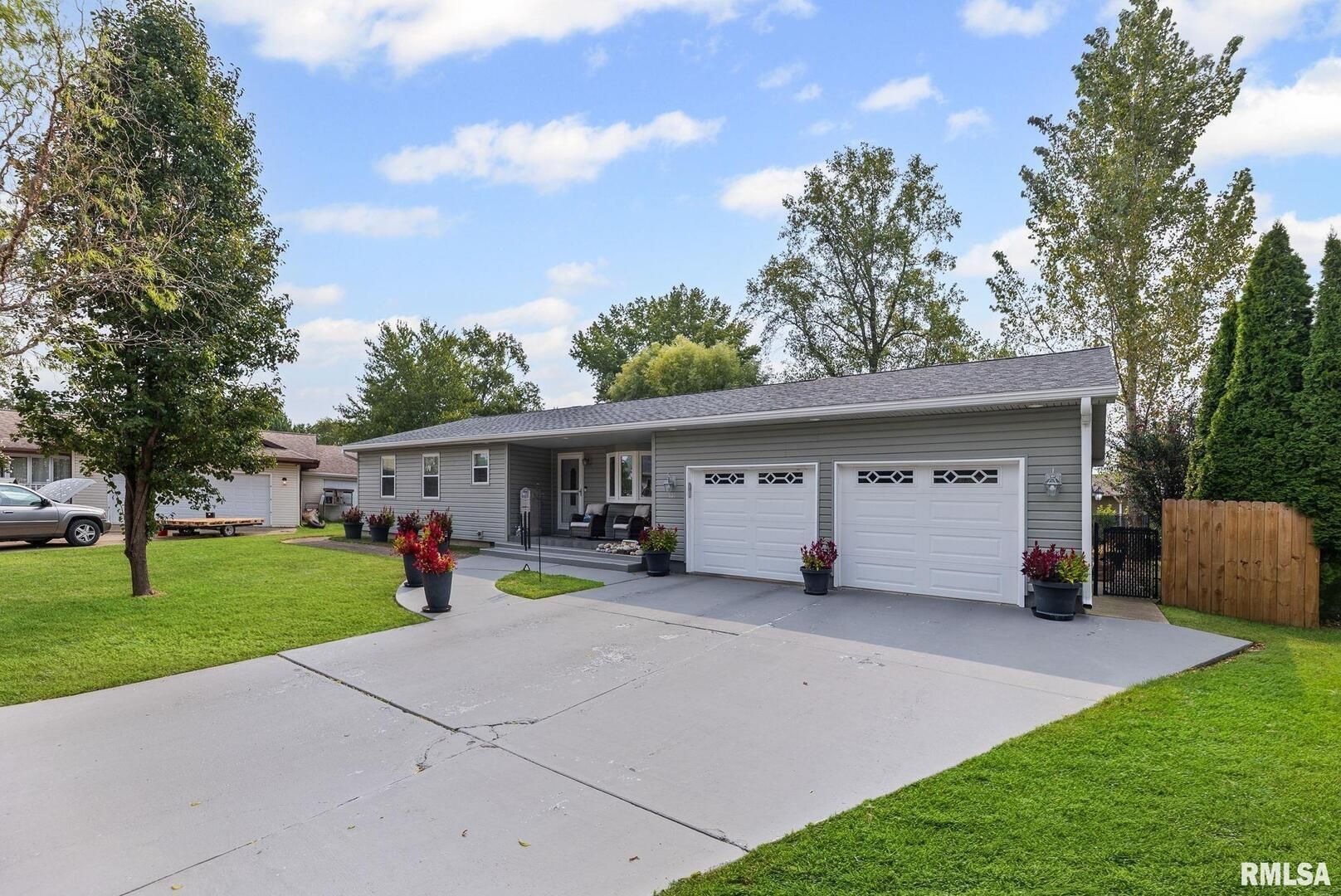 521 Marquis Avenue — Centralia, IL 62801