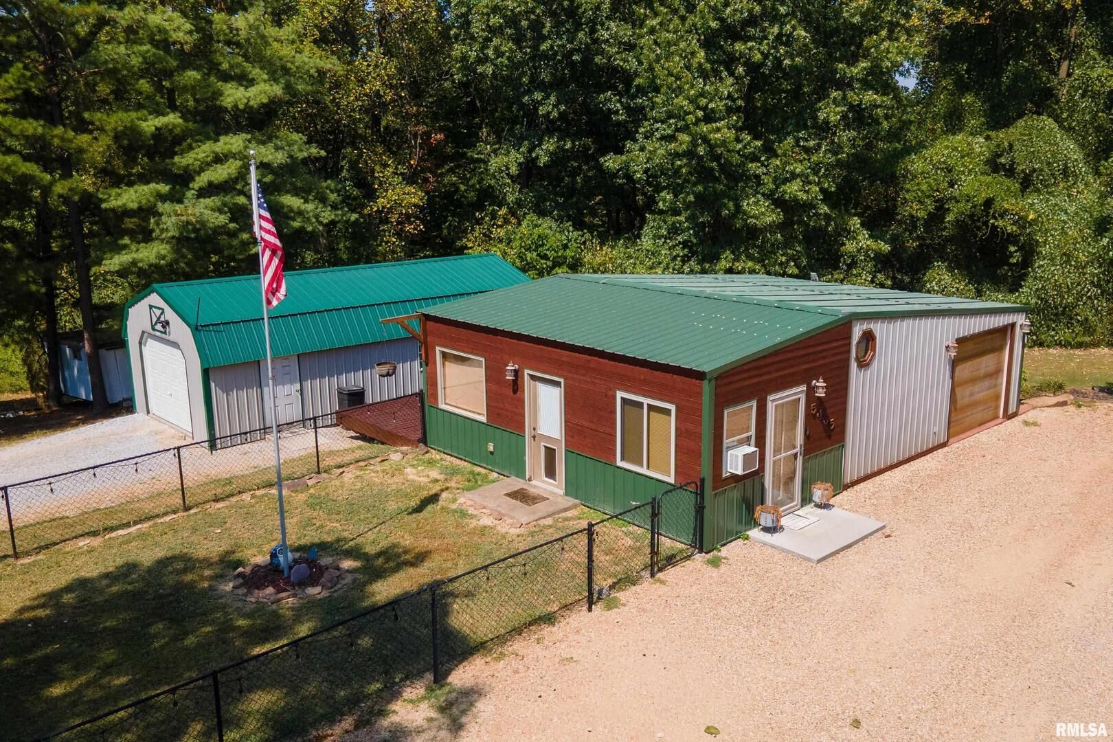 5435 Hickory Ridge Rd Road — Pomona, IL 62975