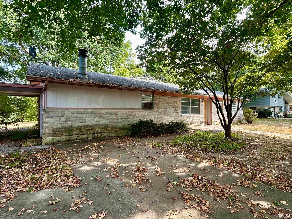 1378 Skelcher Boulevard, Makanda, IL 62958