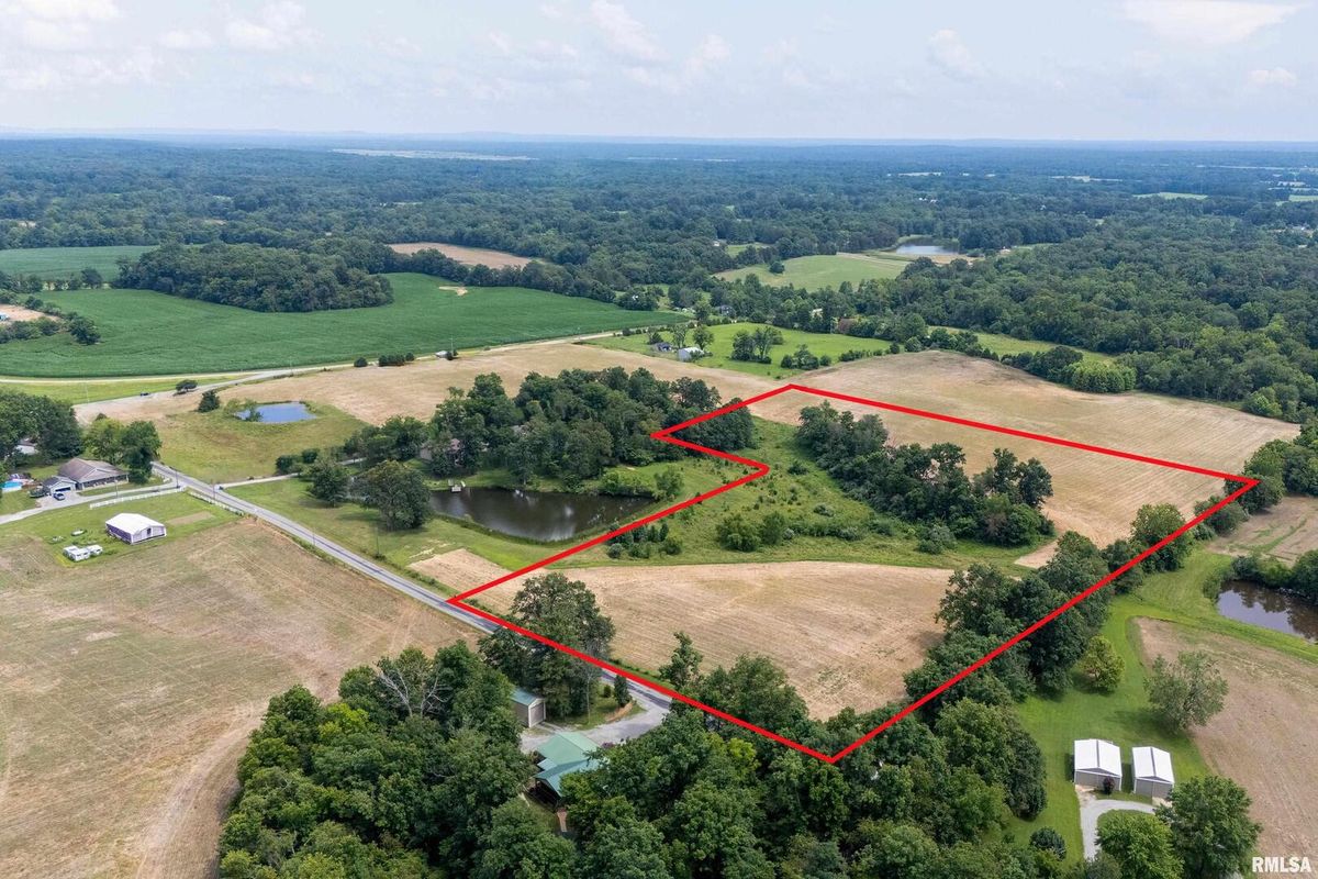012 PERRY Road, Pittsburg, IL 62974