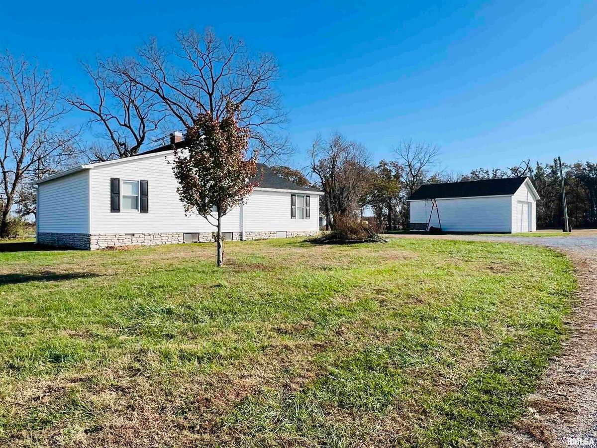 1810 Highway 142 Highway, Eldorado, IL 62930