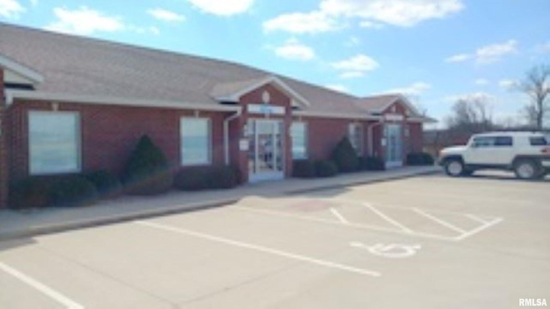 3415 Office Park Drive #D — Marion, IL 62959