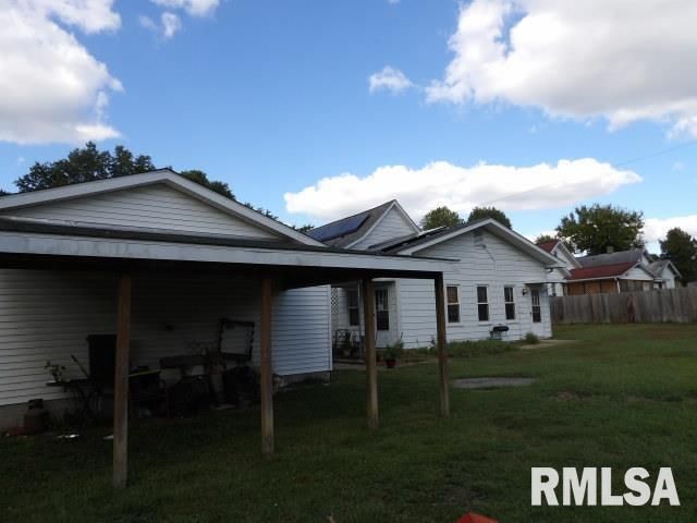 205 W WASHINGTON Street, Carrier Mills, IL 62917