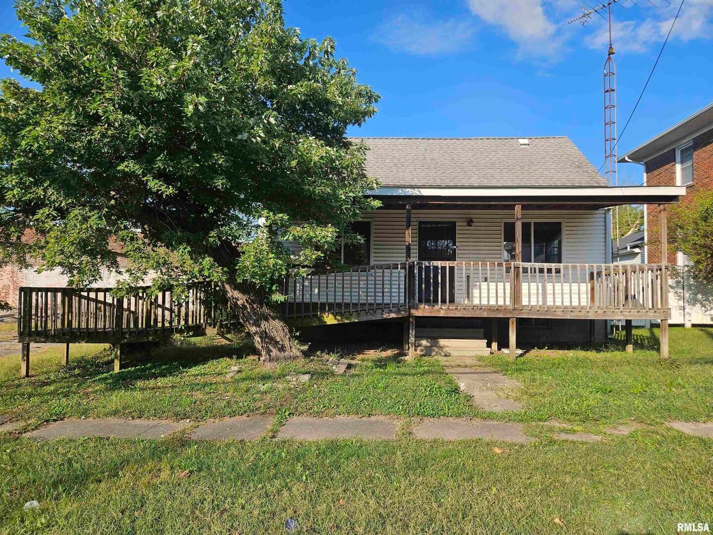 1105 Organ Street — Eldorado, IL 62930