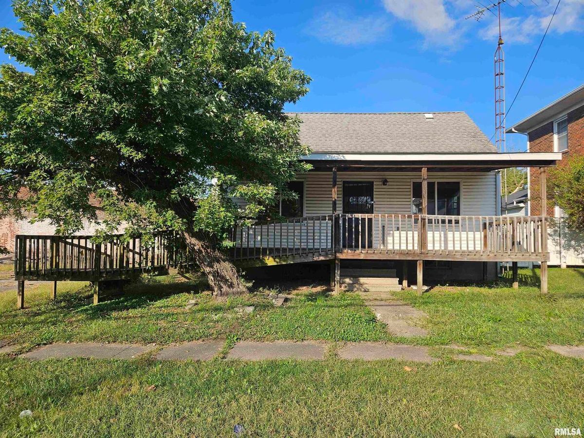 1105 Organ Street, Eldorado, IL 62930